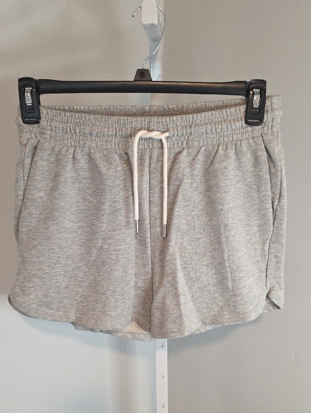 H&M Basics Cotton Blend Athletic Short / Medium